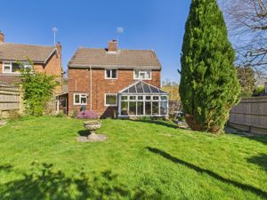 Rear elevation - click for photo gallery